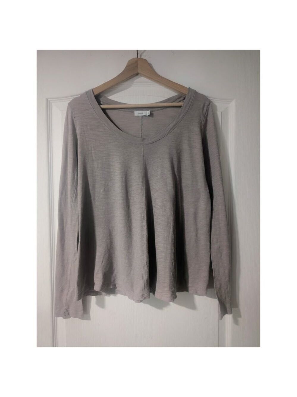 Vince | Long Sleeve Scoop Neck Top In Grey Slub Cotton